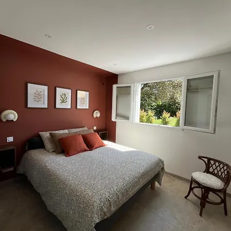 Appartement Rez-de-villa Avec Terrasse Privative Sur Jardin Ajaccio (Corsica)