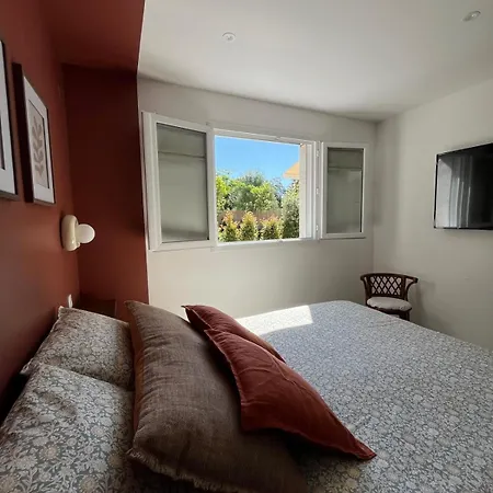 Appartement Rez-de-villa Avec Terrasse Privative Sur Jardin Ajaccio (Corsica)